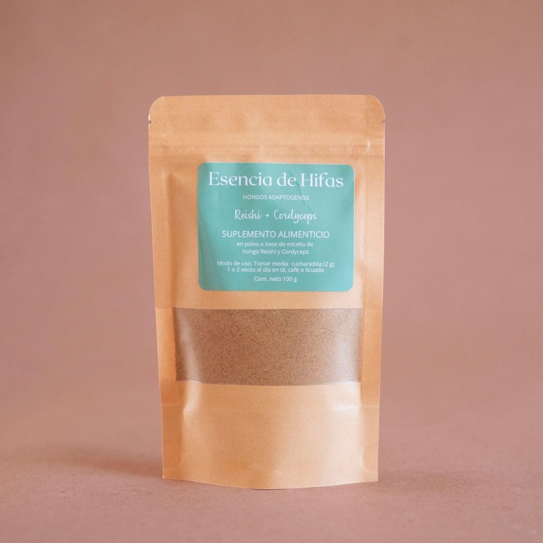 Suplemento natural en polvo a base de la mezcla de los hongos adaptógenos Reishi y Cordyceps.